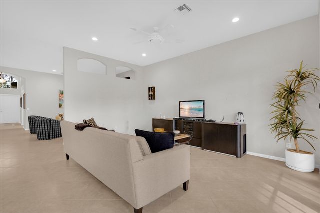 7398 Kahana Dr, Boynton Beach, FL 33437