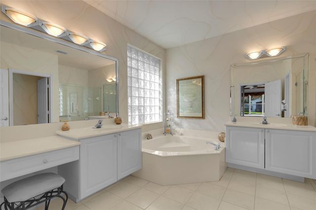 7398 Kahana Dr, Boynton Beach, FL 33437