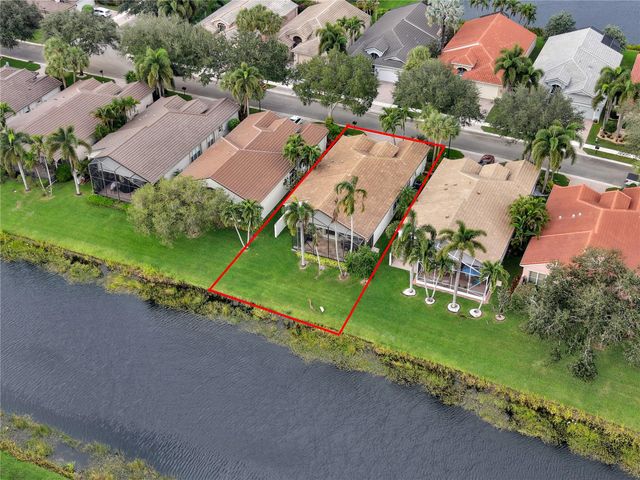 7398 Kahana Dr, Boynton Beach, FL 33437
