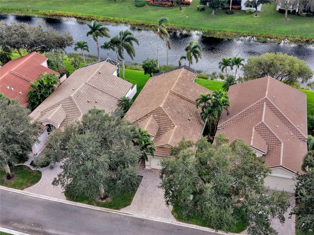 7398 Kahana Dr, Boynton Beach, FL 33437