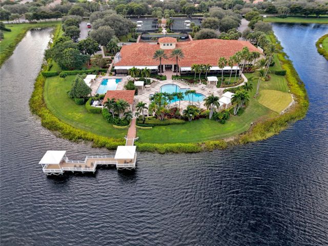 7398 Kahana Dr, Boynton Beach, FL 33437