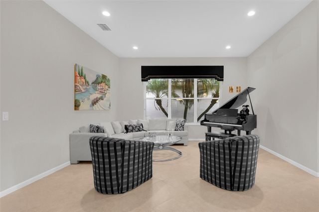 7398 Kahana Dr, Boynton Beach, FL 33437