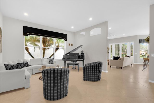 7398 Kahana Dr, Boynton Beach, FL 33437