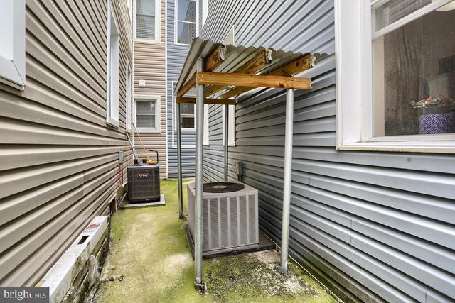 1622 MARKET ST, Harrisburg, PA 17103