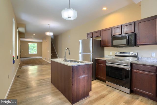1622 MARKET ST, Harrisburg, PA 17103