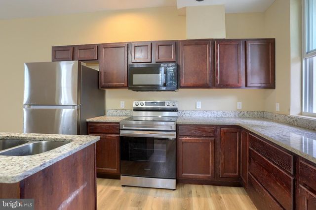 1622 MARKET ST, Harrisburg, PA 17103