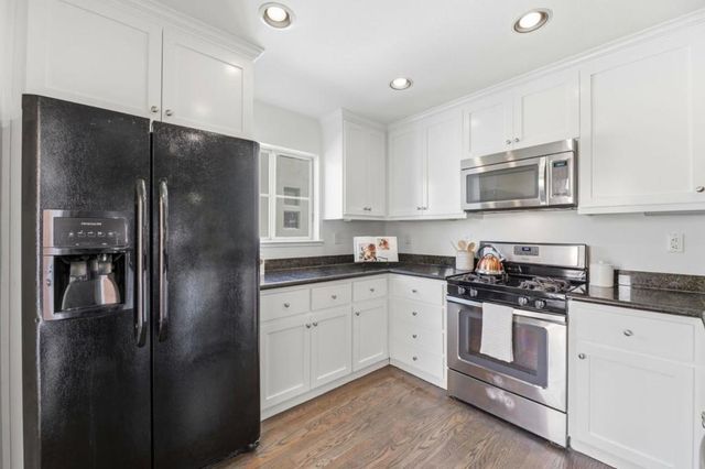 992 Alpine Terrace 6, Sunnyvale, CA 94086