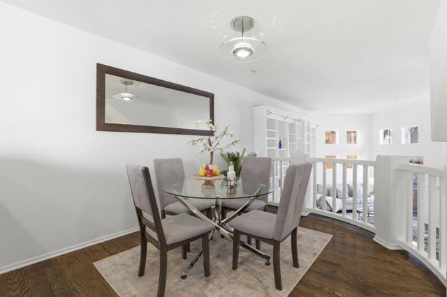 992 Alpine Terrace 6, Sunnyvale, CA 94086