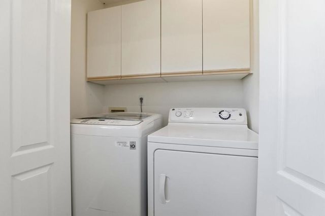 992 Alpine Terrace 6, Sunnyvale, CA 94086