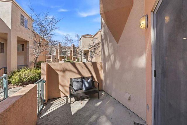 992 Alpine Terrace 6, Sunnyvale, CA 94086