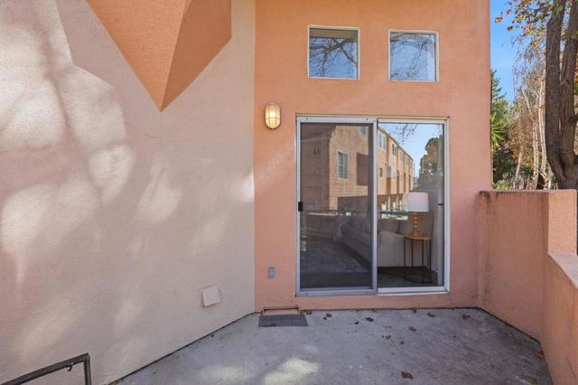 992 Alpine Terrace 6, Sunnyvale, CA 94086