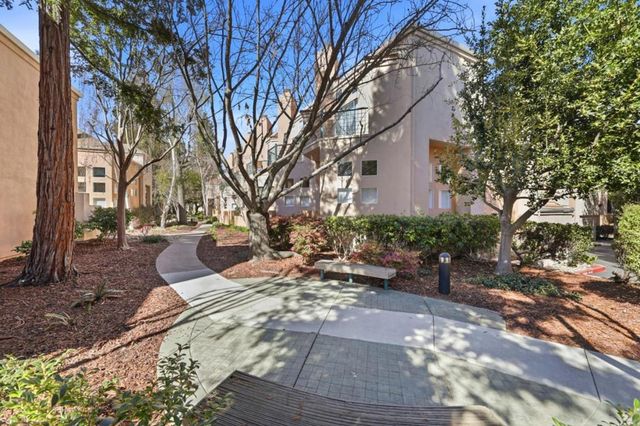 992 Alpine Terrace 6, Sunnyvale, CA 94086