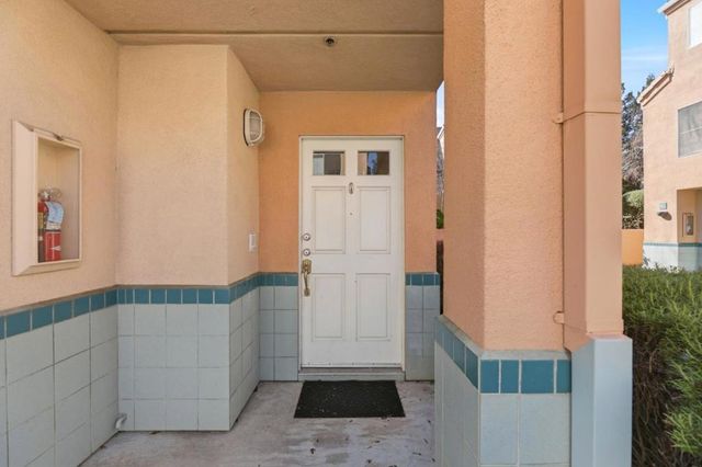 992 Alpine Terrace 6, Sunnyvale, CA 94086