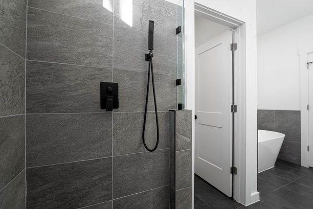 165 Nuuanu LN, Bastrop, TX 78602