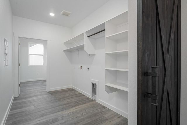 165 Nuuanu LN, Bastrop, TX 78602