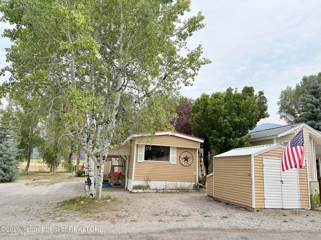 433 SADDLEMAN Drive, Star Valley Ranch, WY 83127 photo 1