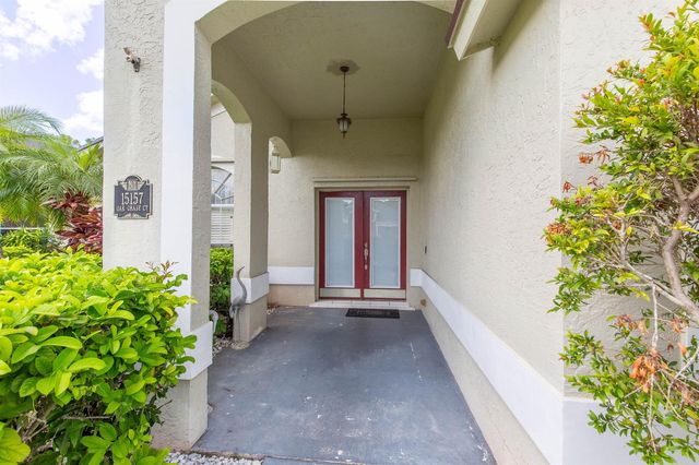 15157 Oak Chase Court, Wellington, FL 33414
