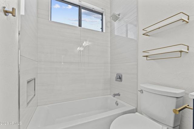 21702 N 67th Lane, Glendale, AZ 85308