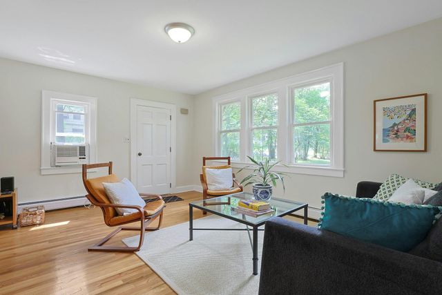 20 Johnsons Lane, New City, NY 10956