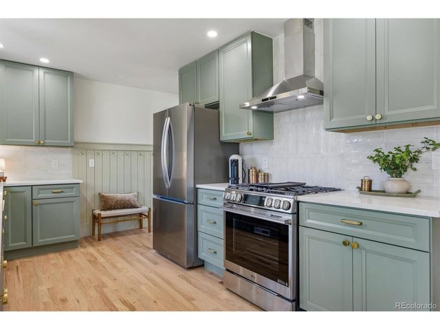 5530 E Gill Pl, Denver, CO 80246