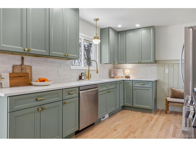 5530 E Gill Pl, Denver, CO 80246