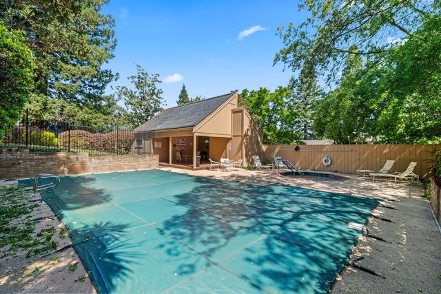 140 Morning Dove Ln, Folsom, CA 95630