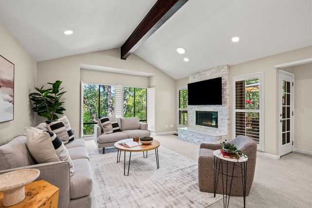 140 Morning Dove Ln, Folsom, CA 95630