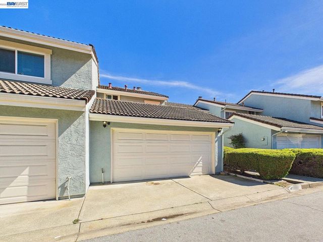 124 Westgate Cir, San Pablo, CA 94806