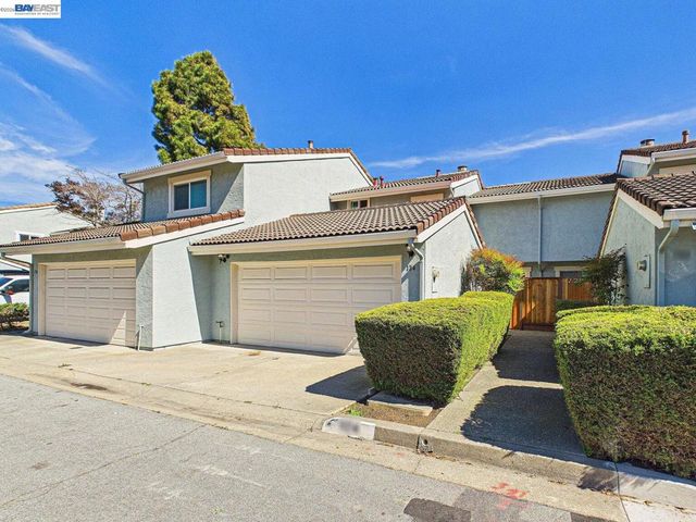 124 Westgate Cir, San Pablo, CA 94806