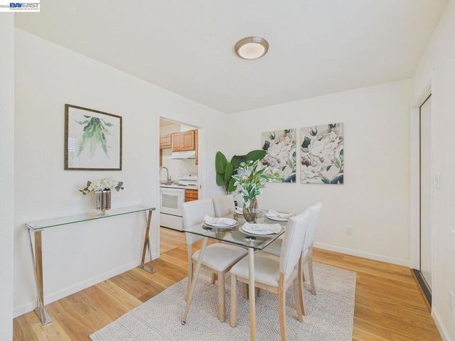 124 Westgate Cir, San Pablo, CA 94806