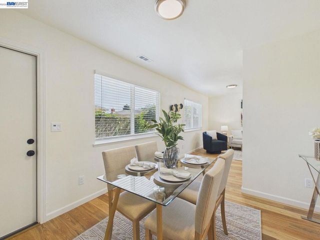 124 Westgate Cir, San Pablo, CA 94806