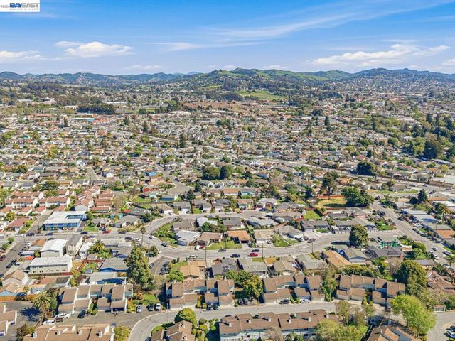124 Westgate Cir, San Pablo, CA 94806
