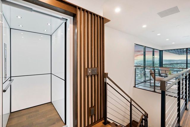 2035 Evergreen, San Diego, CA 92106