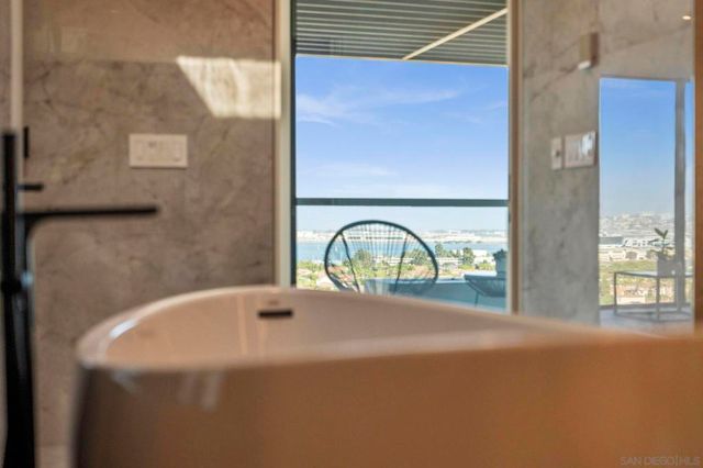 2035 Evergreen, San Diego, CA 92106