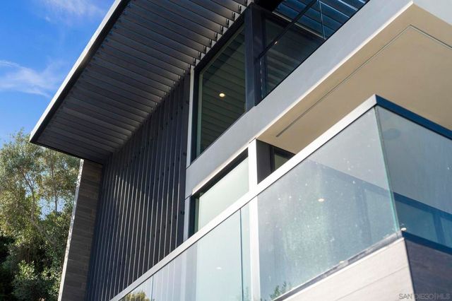 2035 Evergreen, San Diego, CA 92106