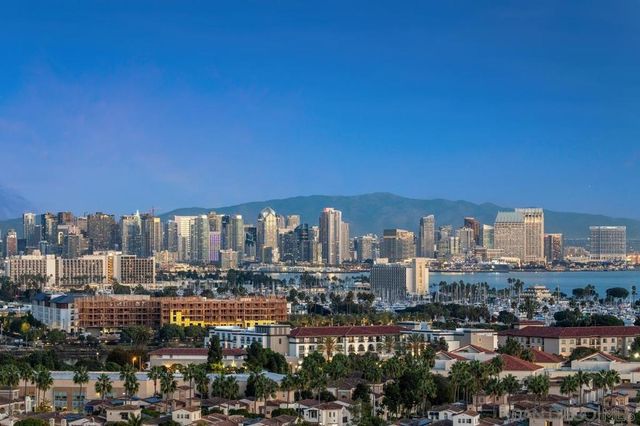 2035 Evergreen, San Diego, CA 92106