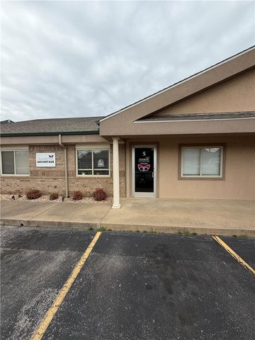 2701 SE G Street Suite 5, Bentonville, AR 72712