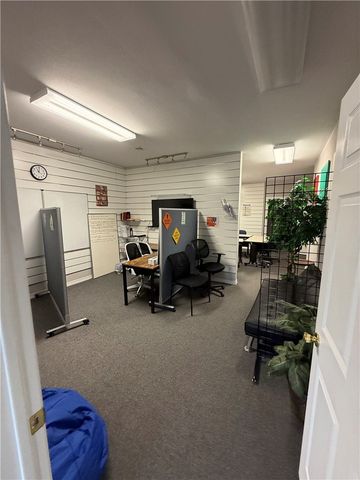2701 SE G Street Suite 5, Bentonville, AR 72712