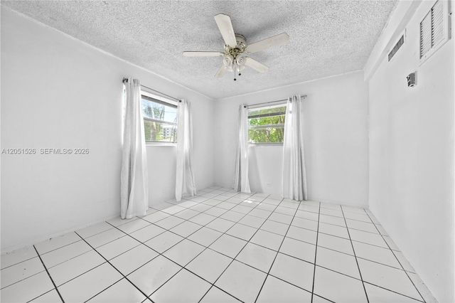 1610 NW N River Dr 201, Miami, FL 33125