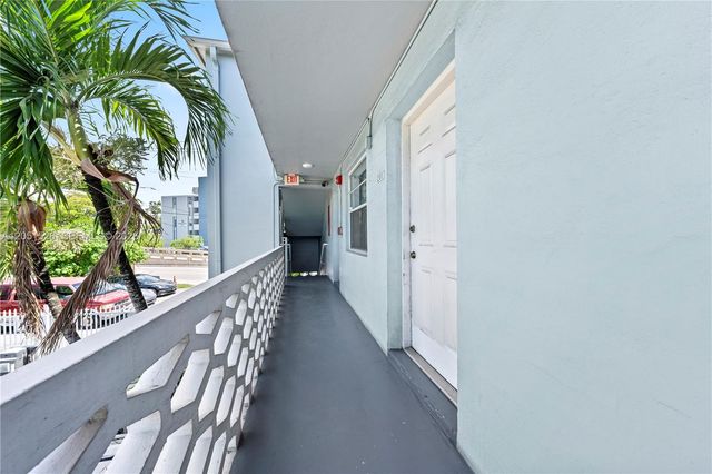 1610 NW N River Dr 201, Miami, FL 33125