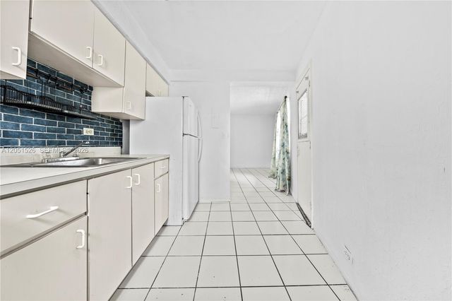 1610 NW N River Dr 201, Miami, FL 33125