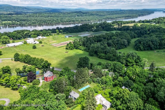 117 County Route 26A, Stuyvesant, NY 12173