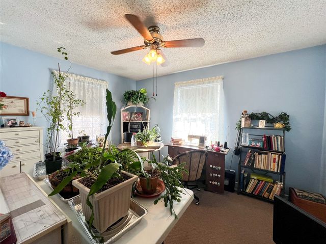 304 SE 2nd Street, Knox City, TX 79529