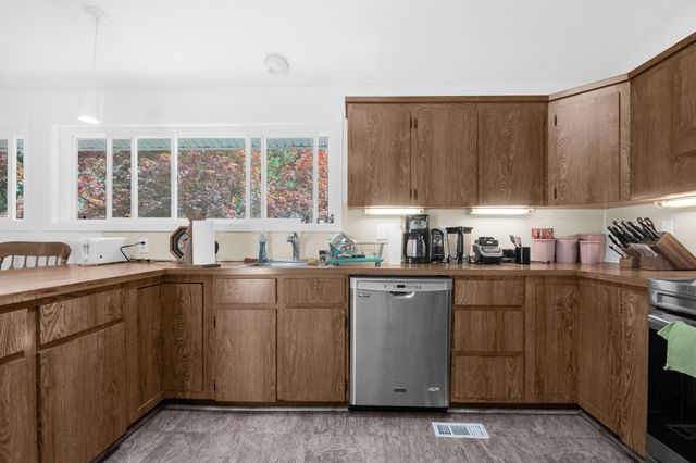 80 Winter St, Ashland, MA 01721
