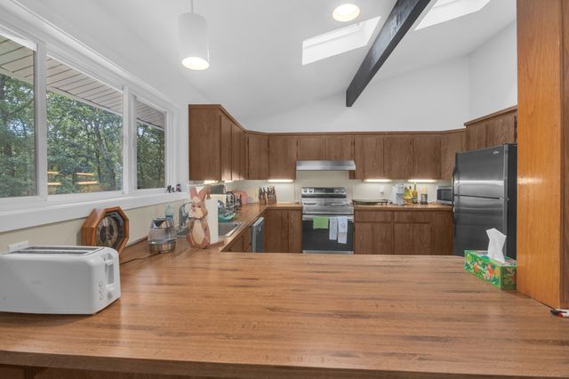80 Winter St, Ashland, MA 01721