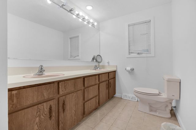 80 Winter St, Ashland, MA 01721