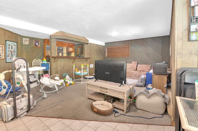 80 Winter St, Ashland, MA 01721
