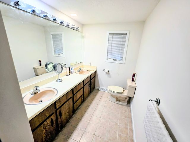 80 Winter St, Ashland, MA 01721