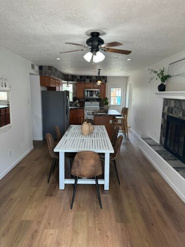 11609 Palm Springs Avenue NE, Albuquerque, NM 87111