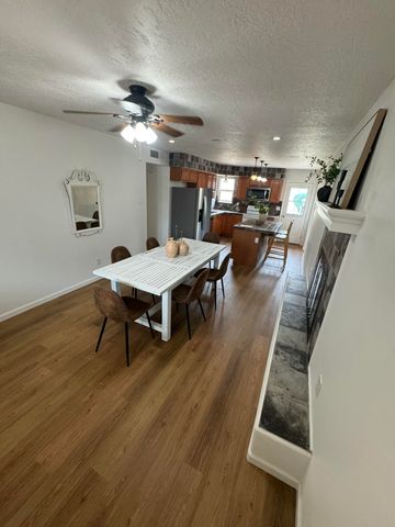 11609 Palm Springs Avenue NE, Albuquerque, NM 87111
